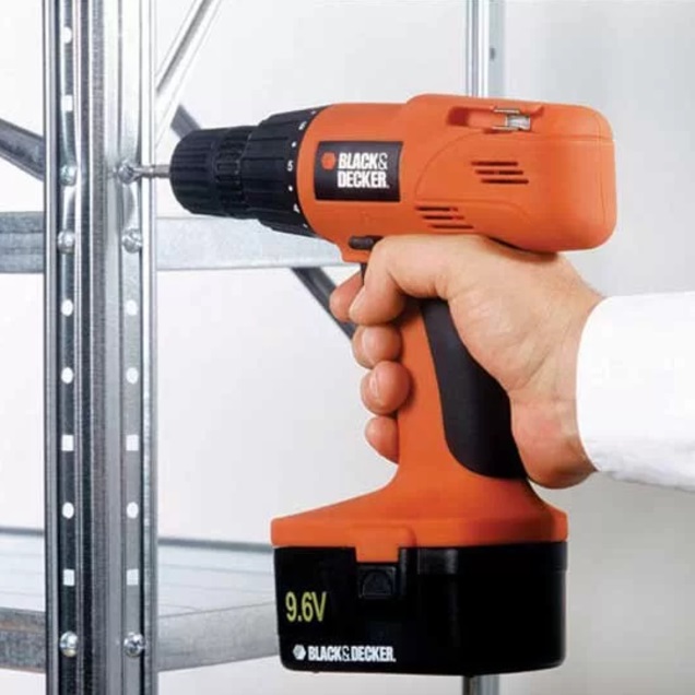 Máy khoan búa MT817KSP Maktec kèm vali đồ nghề 2 Máy khoan búa MT817KSP Maktec kèm vali đồ nghề