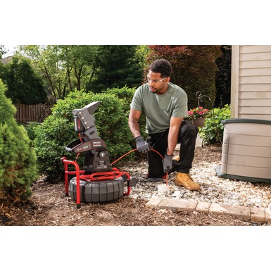 63823_RIDGID_Compact C40_CS6x Versa System_Action Outside_72dpi 63823_RIDGID_Compact C40_CS6x Versa System_Action Outside_72dpi